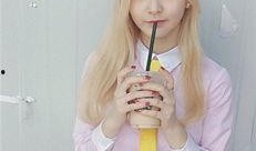 自拍热门爆料视频,网红背后的真实生活